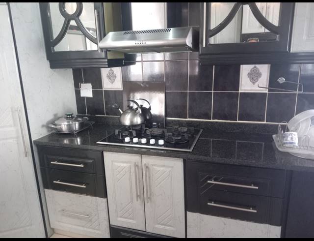 3 BEDROOM HOUSE FOR SALE IN SILVERGLEN